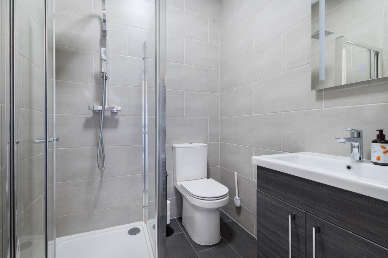 Charming Newly Refurb 2-Bed 2-Bath Whole Apartment Near Hyde Park & Kensington, Prime Paddington Location Zone 1 ロンドン エクステリア 写真