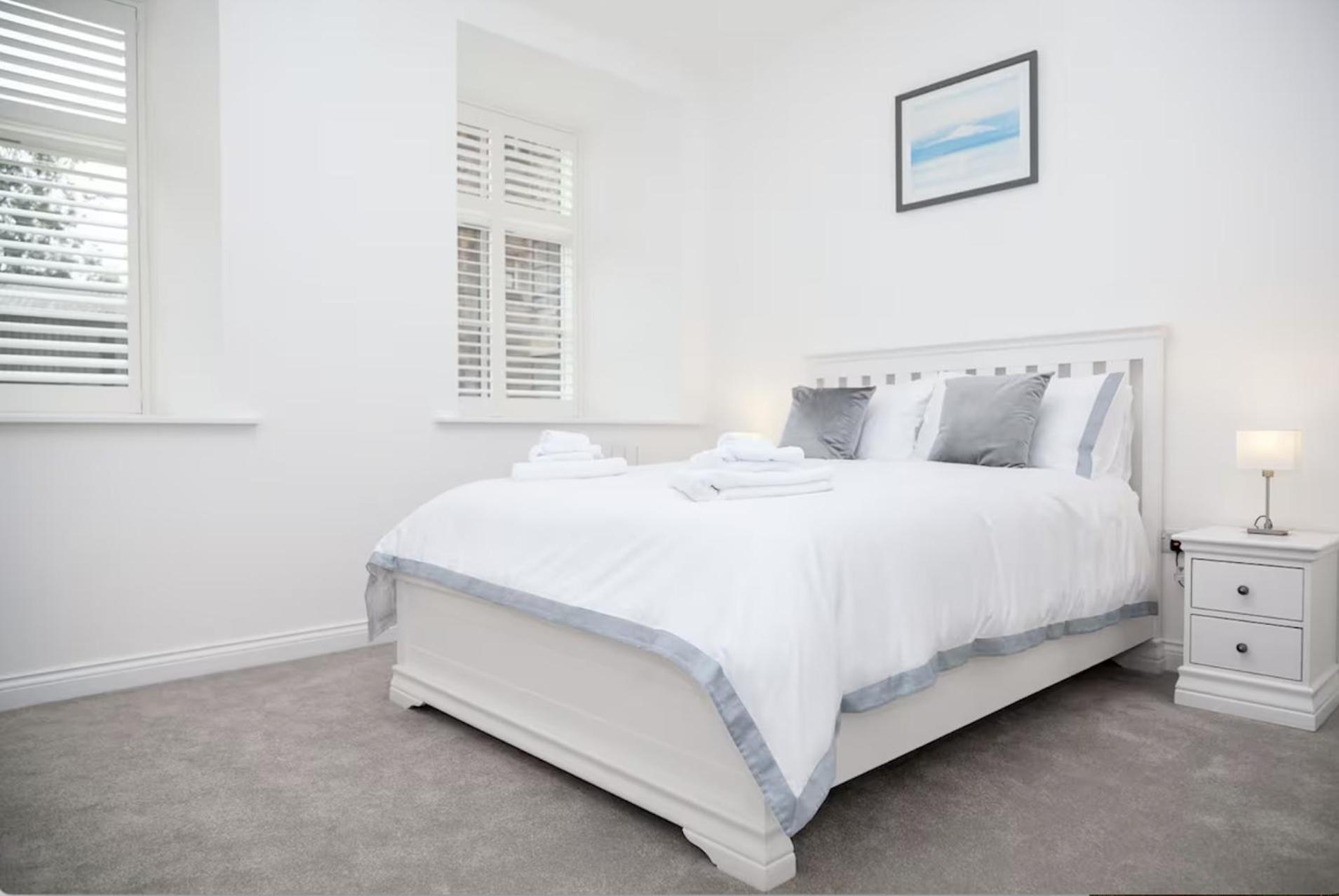 Charming Newly Refurb 2-Bed 2-Bath Whole Apartment Near Hyde Park & Kensington, Prime Paddington Location Zone 1 ロンドン エクステリア 写真